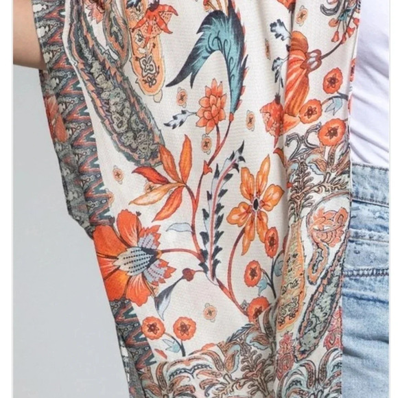 New Boho Floral Jacquard Kimono - Picture 4 of 9